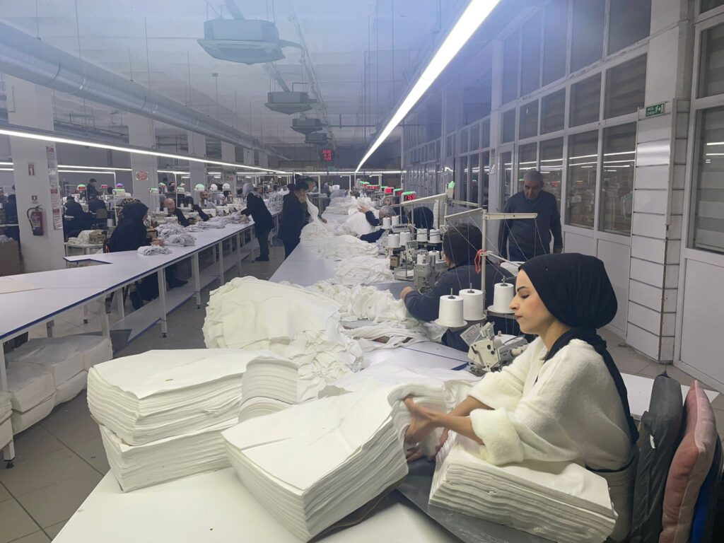 custom clothing manufacturer Turkey production team
